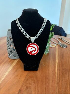 NBA Atlanta Hawks Necklace with Red and White Pendant